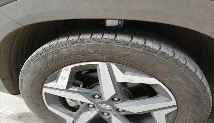 2021 Hyundai ALCAZAR PRESTIGE 1.5 MT 7STR, Diesel, Manual, 25,700 km, tyre