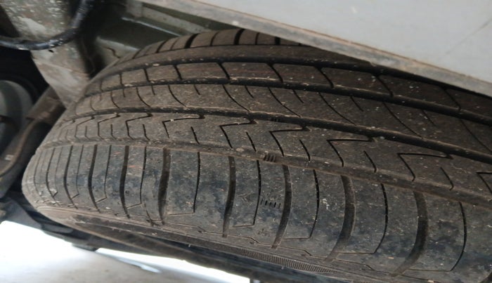 2021 Hyundai ALCAZAR PRESTIGE 1.5 MT 7STR, Diesel, Manual, 25,700 km, tyre