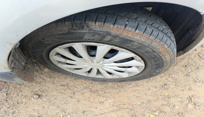2010 Maruti Swift Dzire VDI, Diesel, Manual, 1,82,191 km, tyre