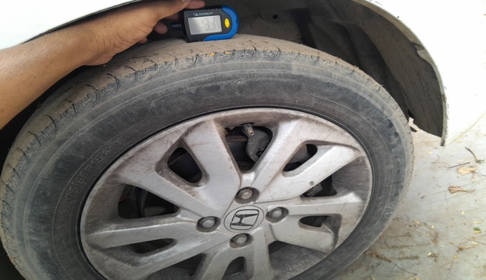 2014 Honda Mobilio 1.5L I-VTEC V, Petrol, Manual, 1,32,522 km, tyre