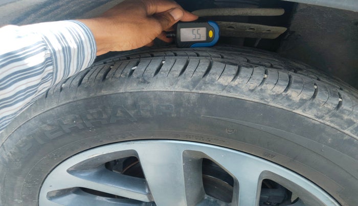 2021 Tata Safari XZ PLUS 6 S, Diesel, Manual, 1,00,522 km, tyre