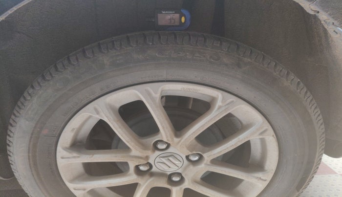 2023 Maruti Swift ZXI AMT, Petrol, Automatic, 34,317 km, tyre