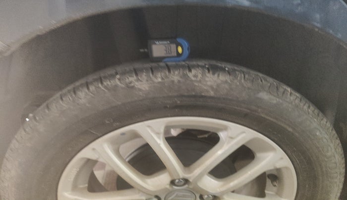 2023 Maruti Swift ZXI AMT, Petrol, Automatic, 34,317 km, tyre