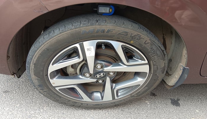 2021 Hyundai AURA SX PLUS 1.2 AMT, Petrol, Automatic, 26,011 km, tyre