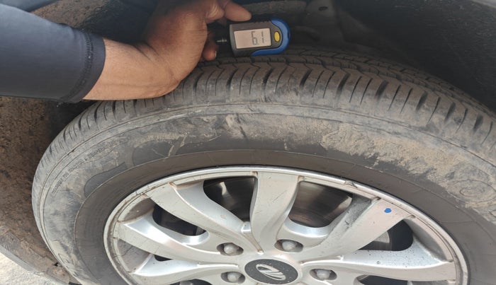 2019 Mahindra XUV500 W9, Diesel, Manual, 1,16,484 km, tyre