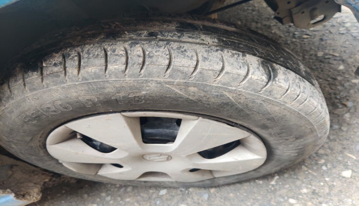 2010 Maruti A Star VXI, Petrol, Manual, 70,969 km, tyre