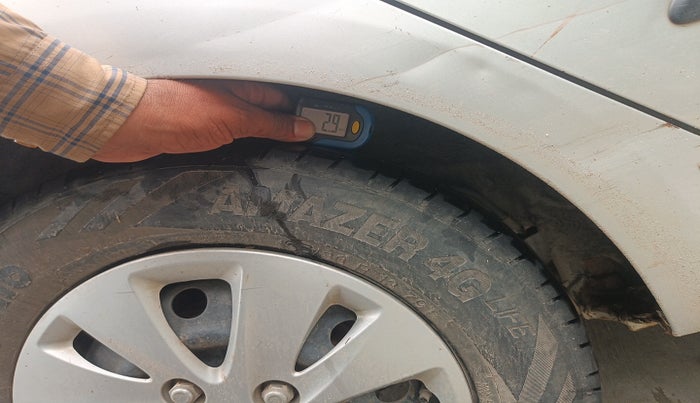 2010 Hyundai i10 MAGNA 1.2, Petrol, Manual, 1,12,384 km, tyre