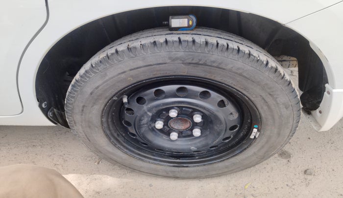 2022 Maruti Ertiga ZXI (O) CNG, Petrol, Manual, 42,551 km, tyre