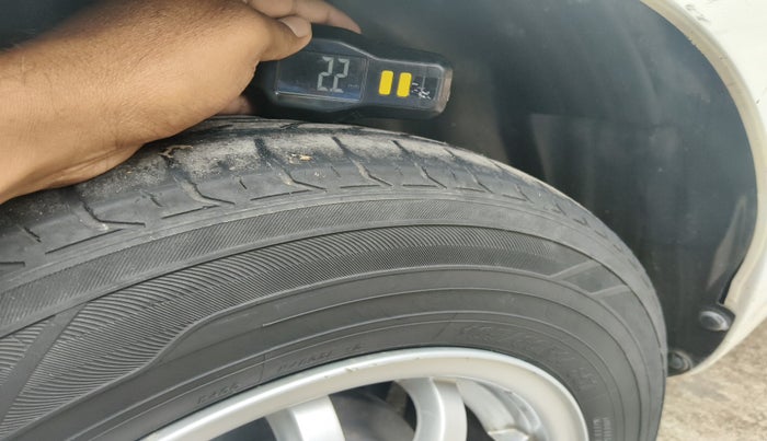 2012 Maruti Swift Dzire VDI, Diesel, Manual, 1,45,203 km, tyre
