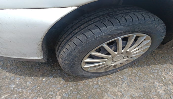 2016 Tata Indigo ECS LX TDI, Diesel, Manual, 1,10,599 km, tyre