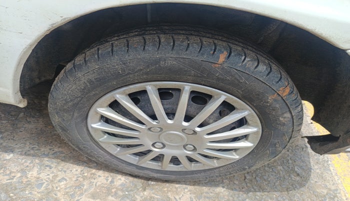 2016 Tata Indigo ECS LX TDI, Diesel, Manual, 1,10,599 km, tyre