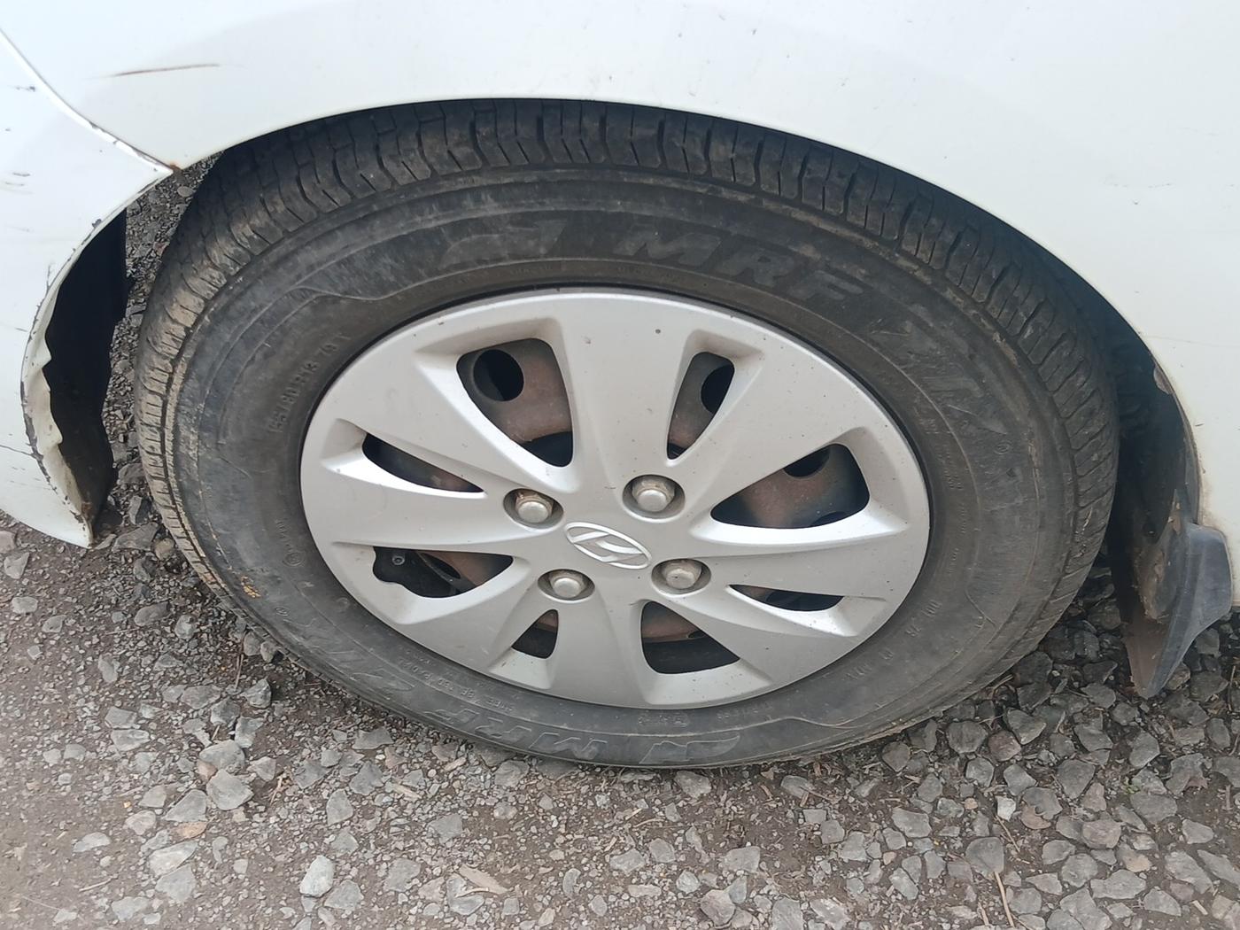 2011 Hyundai i10 SPORTZ 1.2, Petrol, Manual, 78,708 km, tyre
