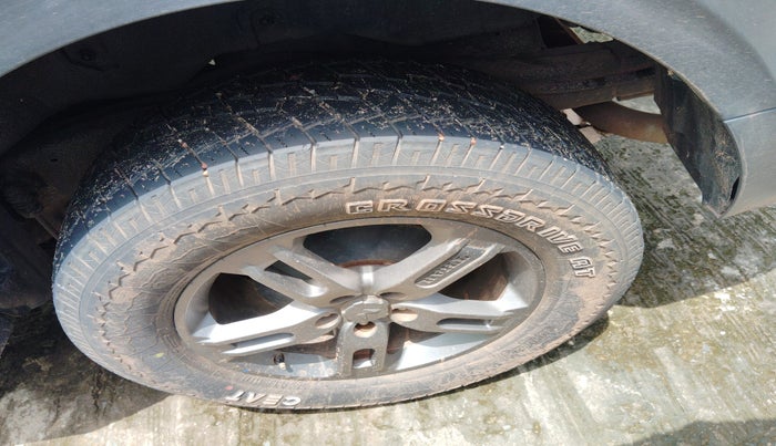 2022 Mahindra Thar LX PETROL HT 4WD AT, Petrol, Automatic, 33,001 km, tyre