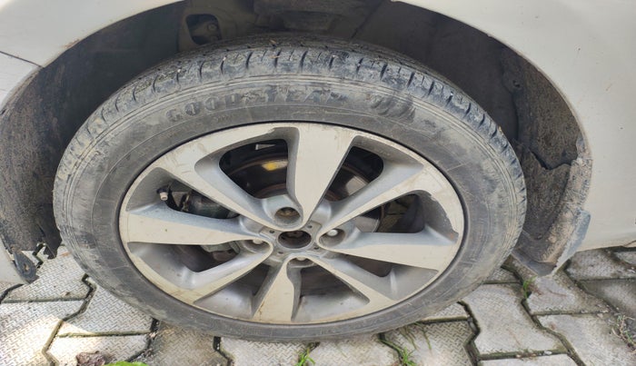2015 Hyundai Elite i20 ASTA 1.4 CRDI, Diesel, Manual, 1,05,859 km, tyre
