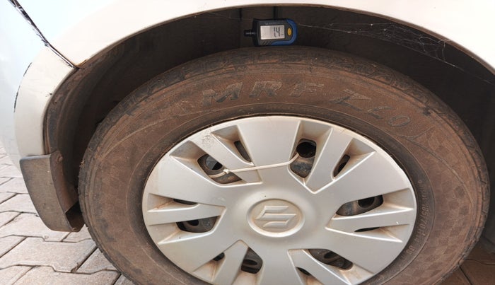 2010 Maruti Swift VDI, Diesel, Manual, 99,568 km, tyre
