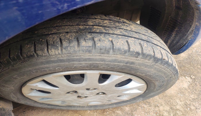2010 Hyundai i20 MAGNA 1.2, Petrol, Manual, 62,182 km, tyre
