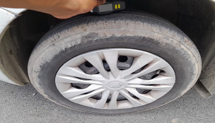 2012 Maruti SX4 VDI, Diesel, Manual, 84,059 km, tyre