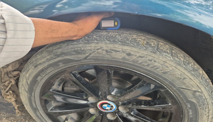 2012 BMW 5 Series 520D 2.0, Diesel, Automatic, 1,60,686 km, tyre