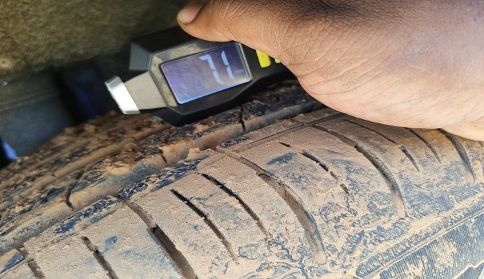 2024 Mahindra XUV700 AX 5 P AT 5 STR, Petrol, Automatic, 12,191 km, tyre