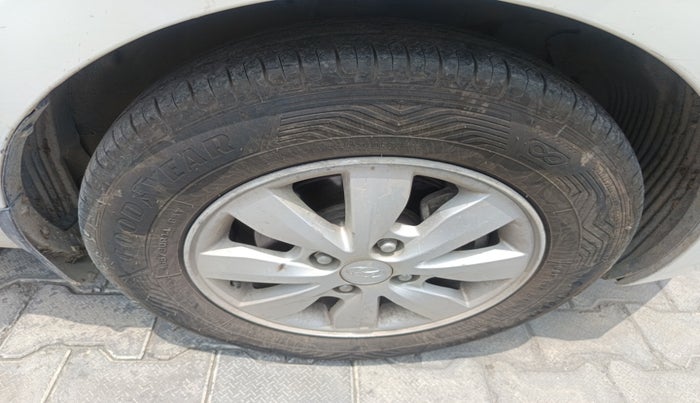 2013 Hyundai i20 SPORTZ 1.4 CRDI, Diesel, Manual, 1,22,005 km, tyre