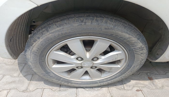 2013 Hyundai i20 SPORTZ 1.4 CRDI, Diesel, Manual, 1,22,005 km, tyre