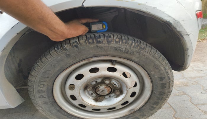 2010 Tata Indica V2 DLS, Diesel, Manual, 1,16,843 km, tyre