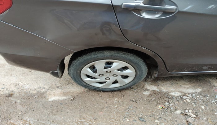 2014 Honda Amaze 1.5L I-DTEC SX, Diesel, Manual, 1,00,785 km, tyre