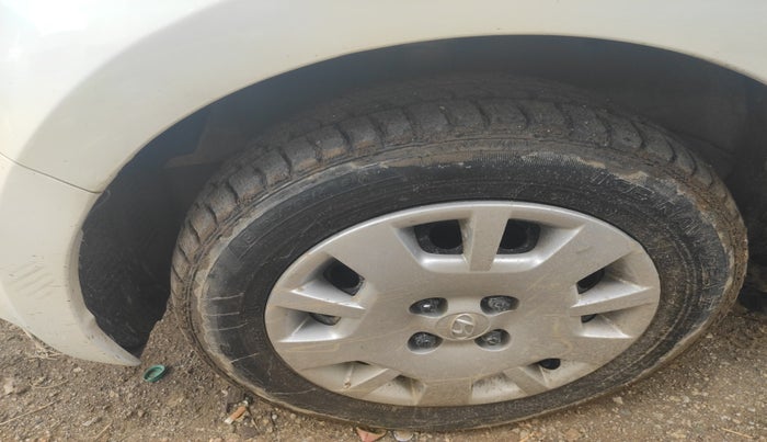 2013 Hyundai i20 MAGNA 1.2, Petrol, Manual, 50,973 km, tyre