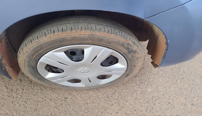 2017 Maruti Wagon R 1.0 VXI, Petrol, Manual, 48,463 km, tyre