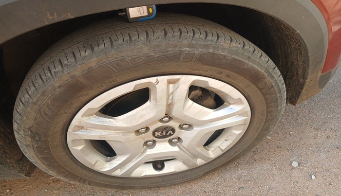 2021 KIA SONET HTX 1.5, Diesel, Manual, 63,078 km, tyre