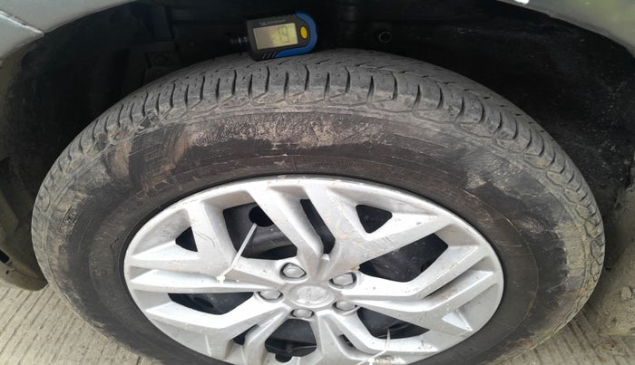 2015 Maruti Swift VXI, Petrol, Manual, 78,869 km, tyre