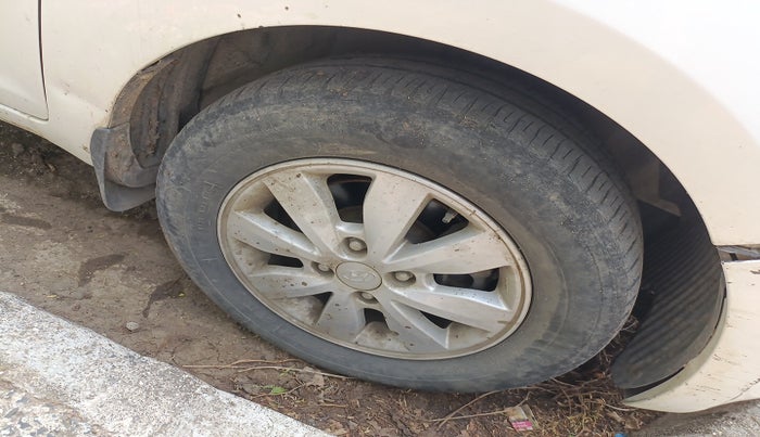 2014 Hyundai i20 SPORTZ 1.2, Petrol, Manual, 98,559 km, tyre