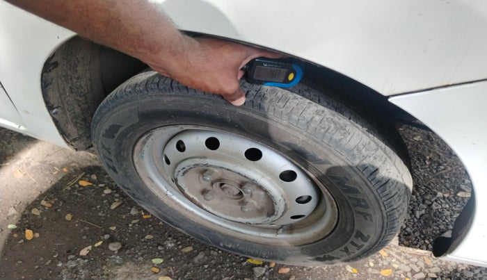 2010 Maruti Wagon R 1.0 LXI, Petrol, Manual, 1,04,578 km, tyre