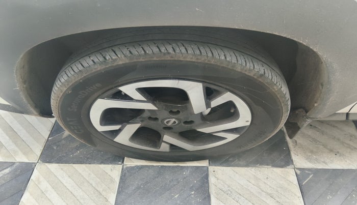 2023 Nissan MAGNITE XV MT, Petrol, Manual, 23,882 km, tyre