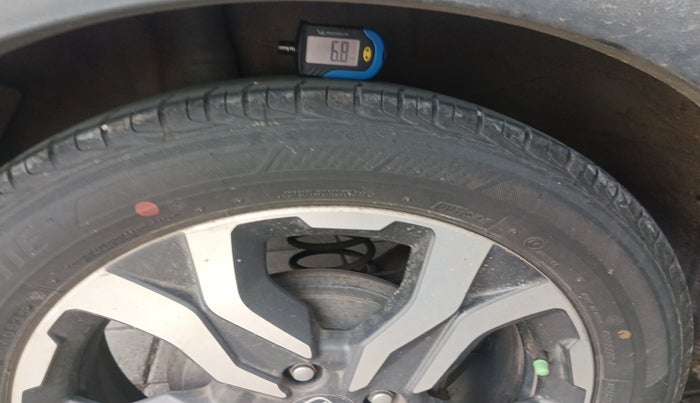 2018 Honda WR-V 1.2L I-VTEC VX MT, Petrol, Manual, 1,30,014 km, tyre