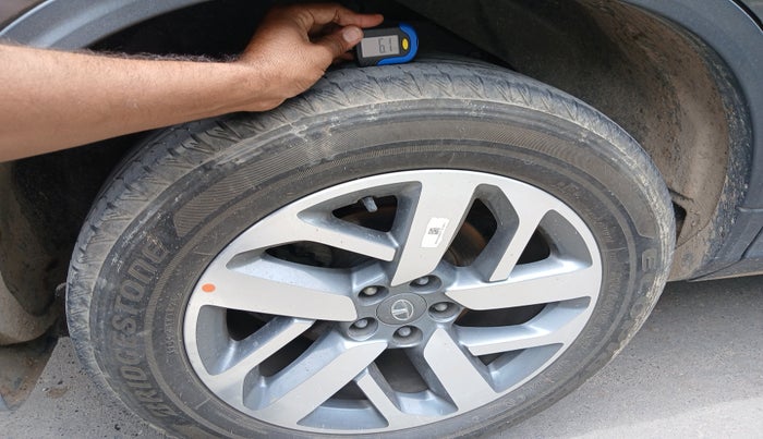 2021 Tata Safari XZA PLUS, Diesel, Automatic, 40,900 km, tyre
