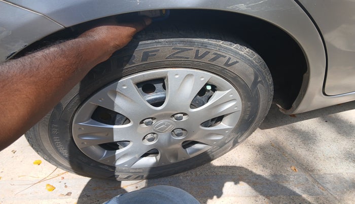 2012 Honda Brio S MT, Petrol, Manual, 11,014 km, tyre