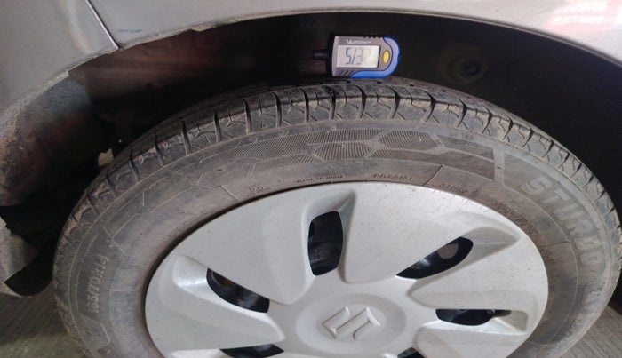 2017 Maruti Celerio VXI CNG, Petrol, Manual, 94,825 km, tyre