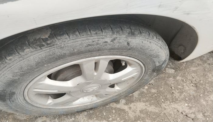 2011 Hyundai i20 SPORTZ 1.2, Petrol, Manual, 1,10,106 km, tyre