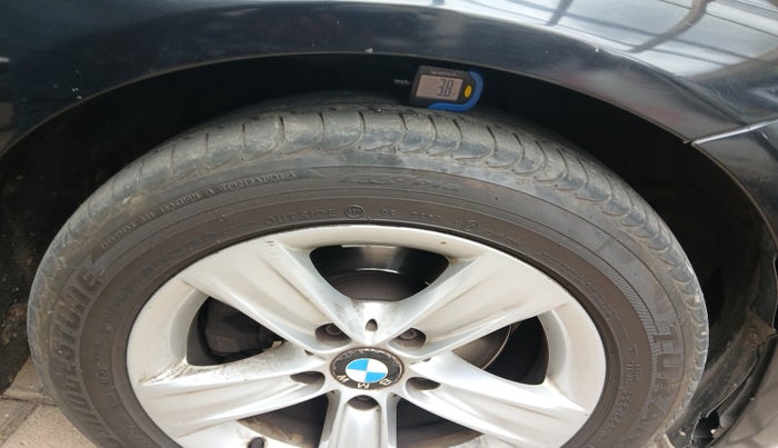 2012 BMW 3 Series 320d, Diesel, Automatic, 1,28,963 km, tyre