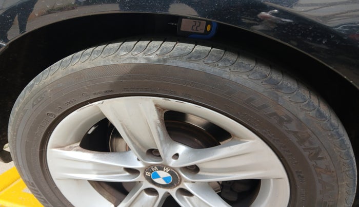 2012 BMW 3 Series 320d, Diesel, Automatic, 1,28,963 km, tyre