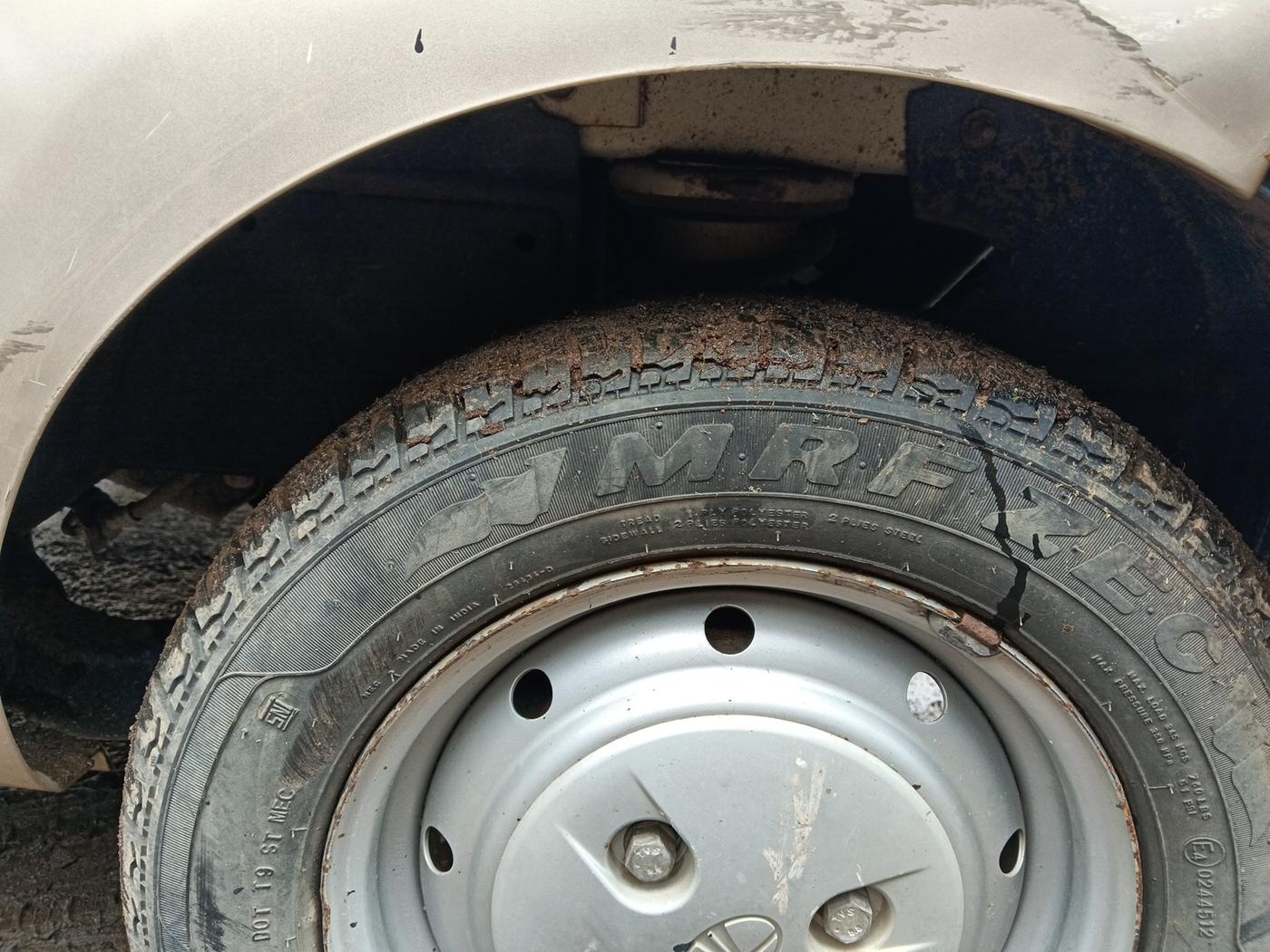 2012 Tata Nano LX, Petrol, Manual, 62,000 km, tyre