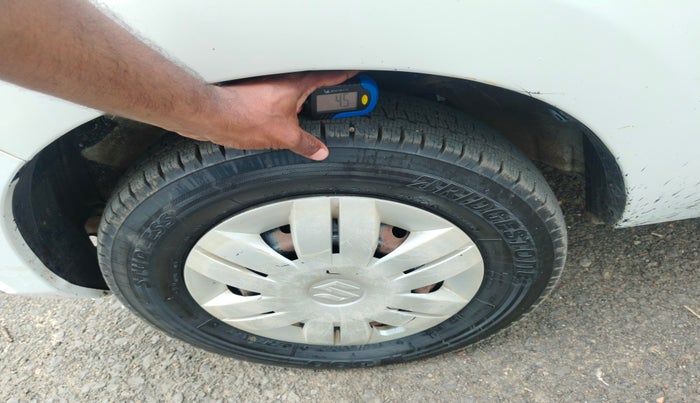 2014 Maruti Alto 800 VXI, Petrol, Manual, 1,07,197 km, tyre