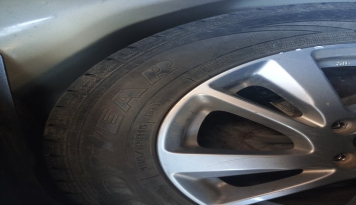 2013 Maruti Swift ZDI, Diesel, Manual, 1,40,903 km, tyre