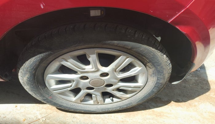 2017 Tata Tiago XZA PETROL, Petrol, Automatic, 24,410 km, tyre