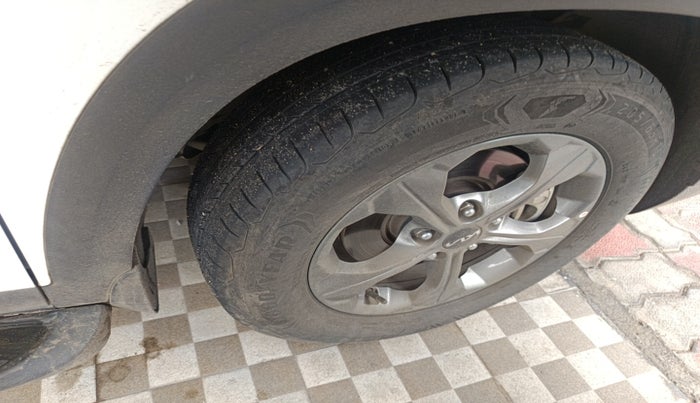 2023 KIA SELTOS HTK PLUS 1.5 DIESEL IMT, Diesel, Manual, 20,598 km, tyre