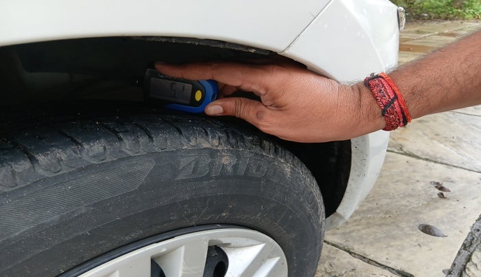 2019 Maruti Dzire VXI, Petrol, Manual, 33,374 km, tyre