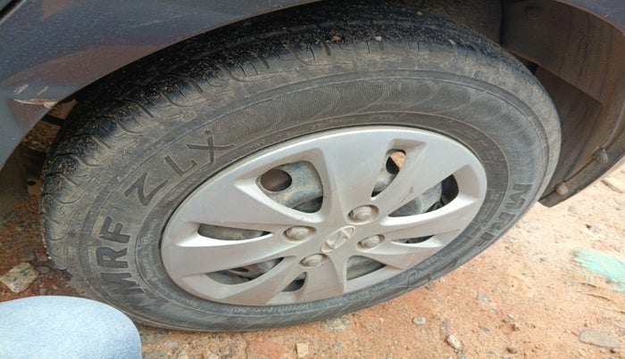 2013 Hyundai i10 MAGNA 1.2, Petrol, Manual, 53,489 km, tyre