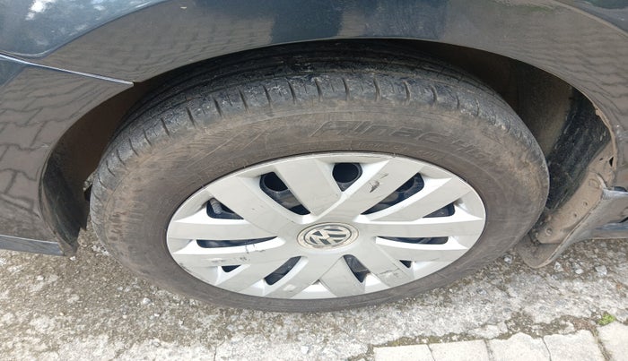 2018 Volkswagen Ameo TRENDLINE 1.2L, Petrol, Manual, 62,086 km, tyre
