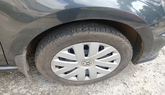 2018 Volkswagen Ameo TRENDLINE 1.2L, Petrol, Manual, 62,086 km, tyre